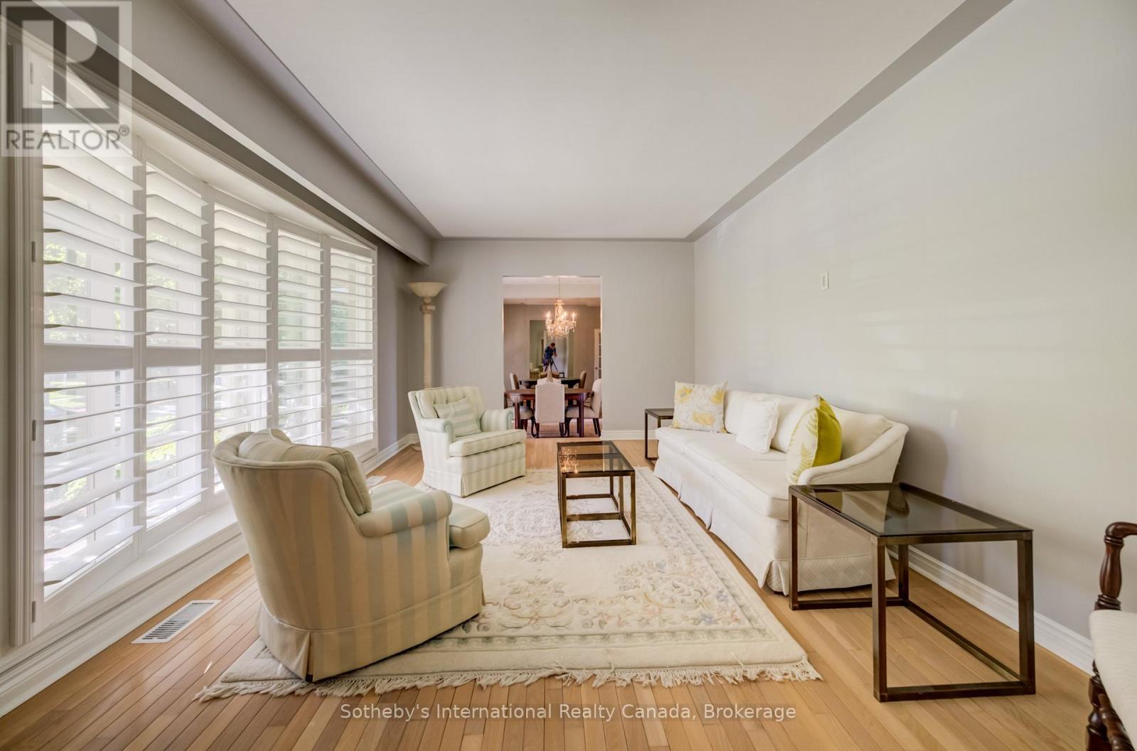 14 VIEWMONT CLOSE