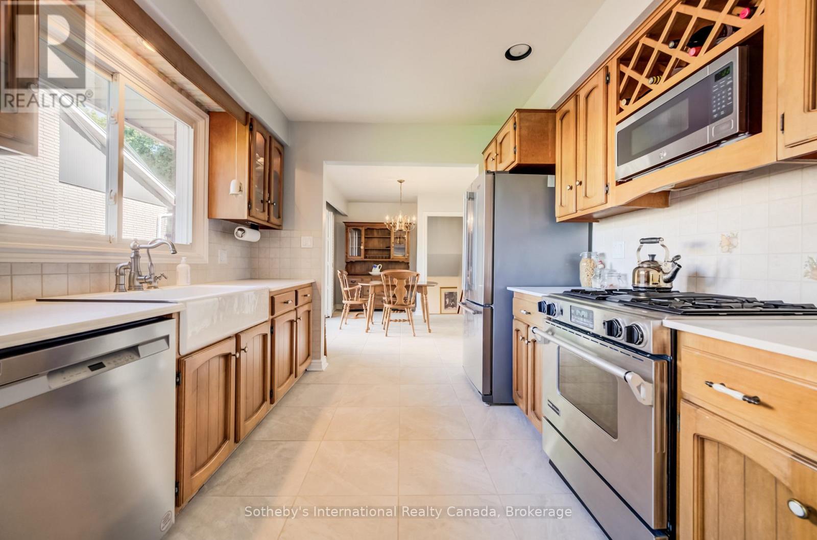 14 VIEWMONT CLOSE