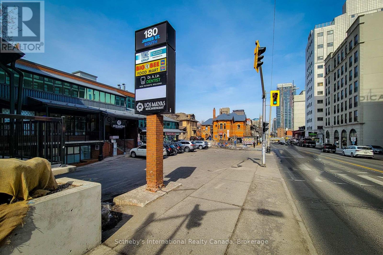 200 - 180 JAMES STREET S