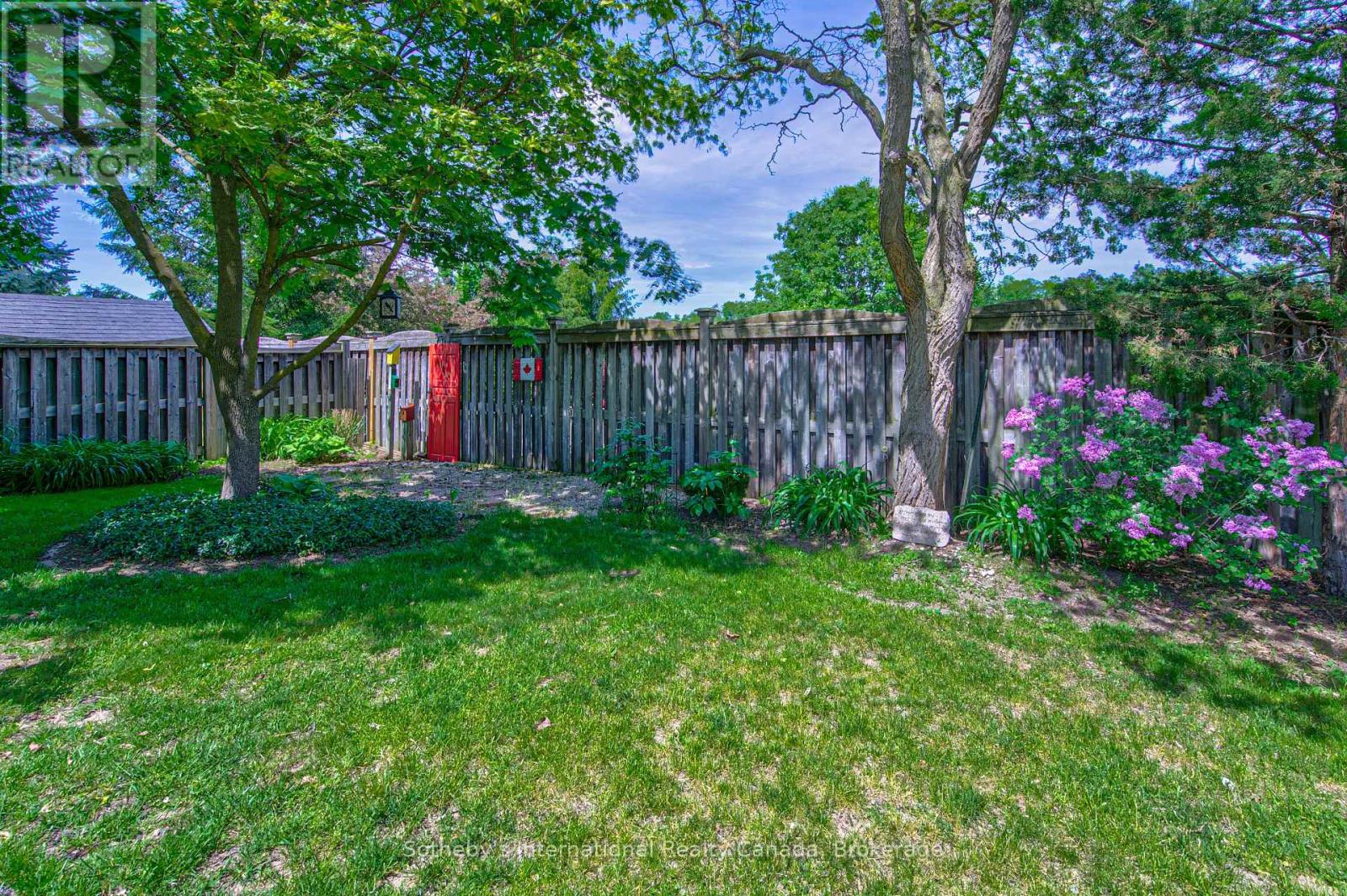 179 WESTCHESTER DRIVE W