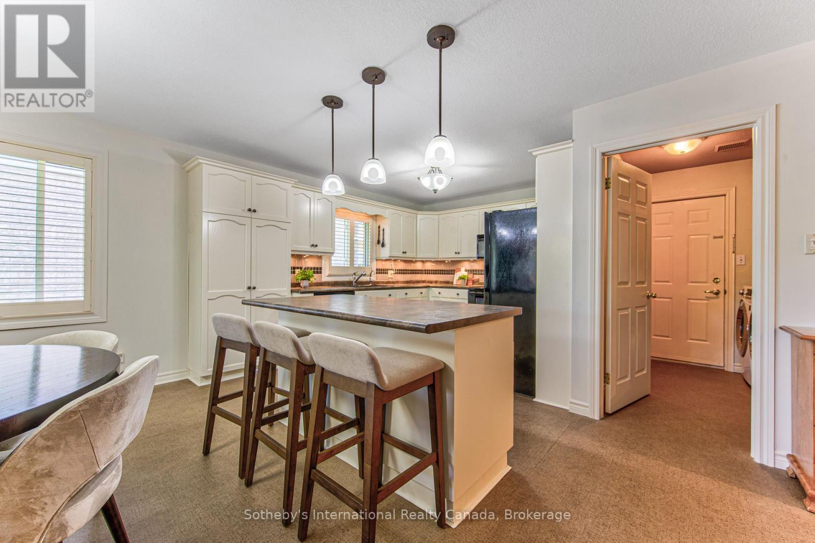 179 WESTCHESTER DRIVE W