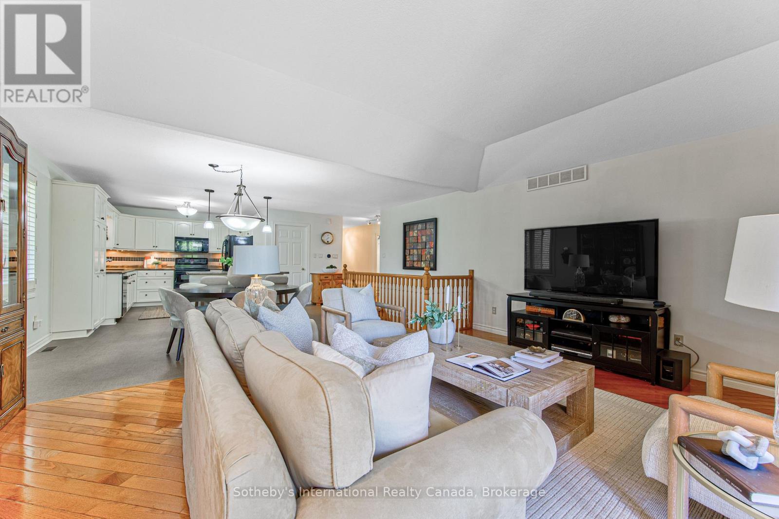 179 WESTCHESTER DRIVE W