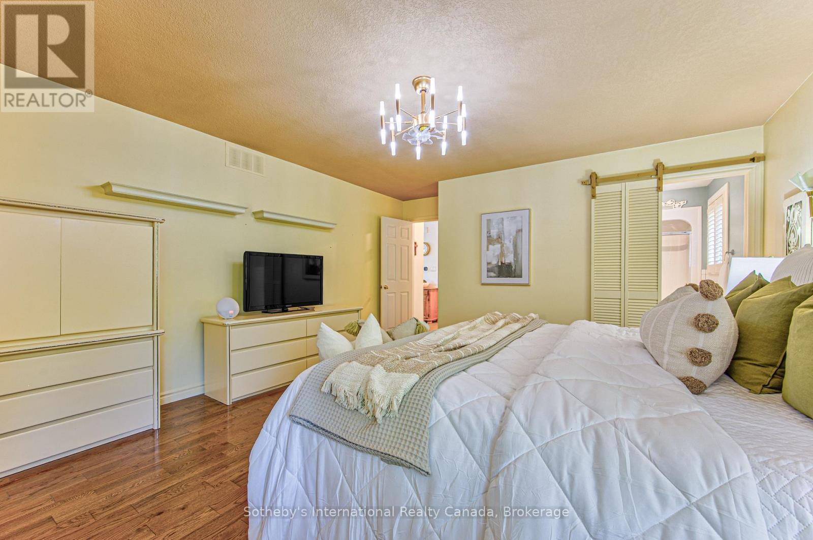 179 WESTCHESTER DRIVE W