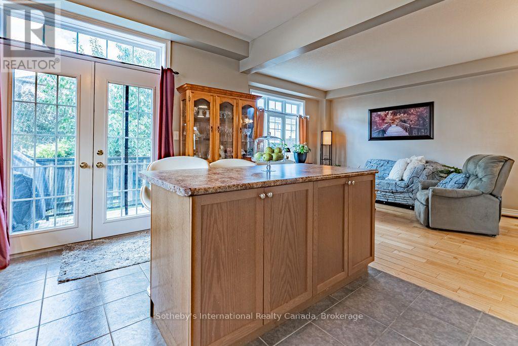 12 BOUSFIELD COURT