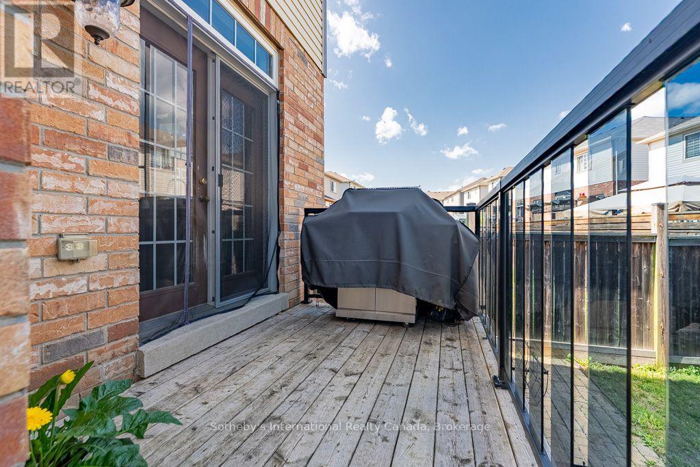 12 BOUSFIELD COURT