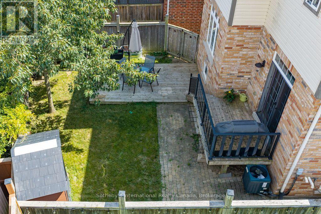 12 BOUSFIELD COURT