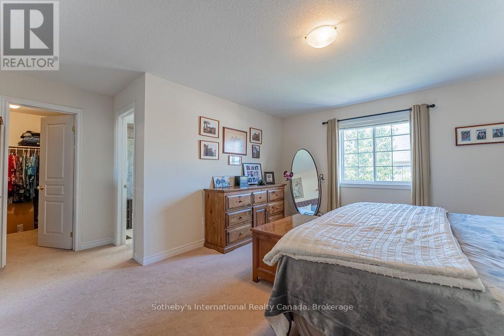 12 BOUSFIELD COURT