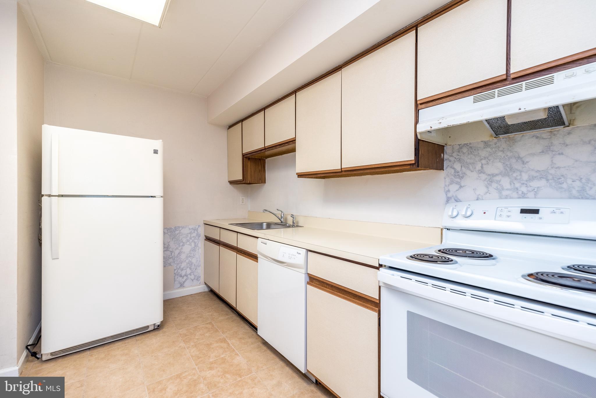 1575 W STREET ROAD 626