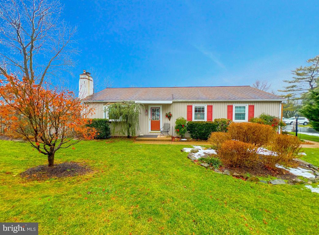 308 W ROCKY COURT W W