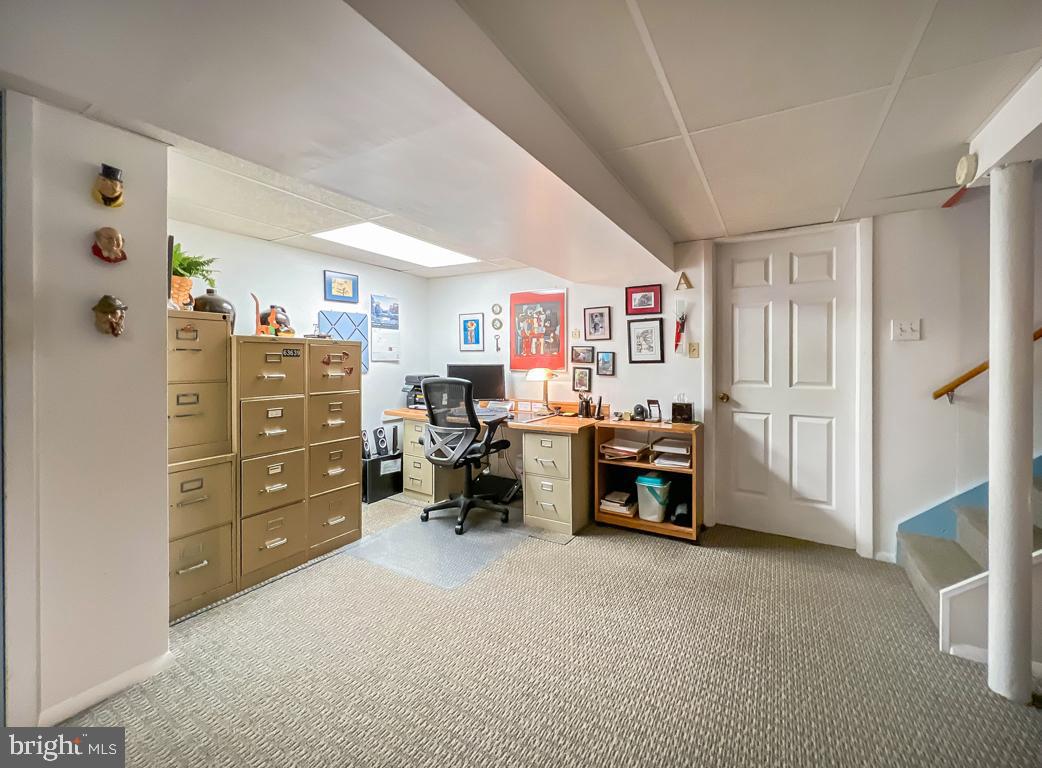 308 W ROCKY COURT W W