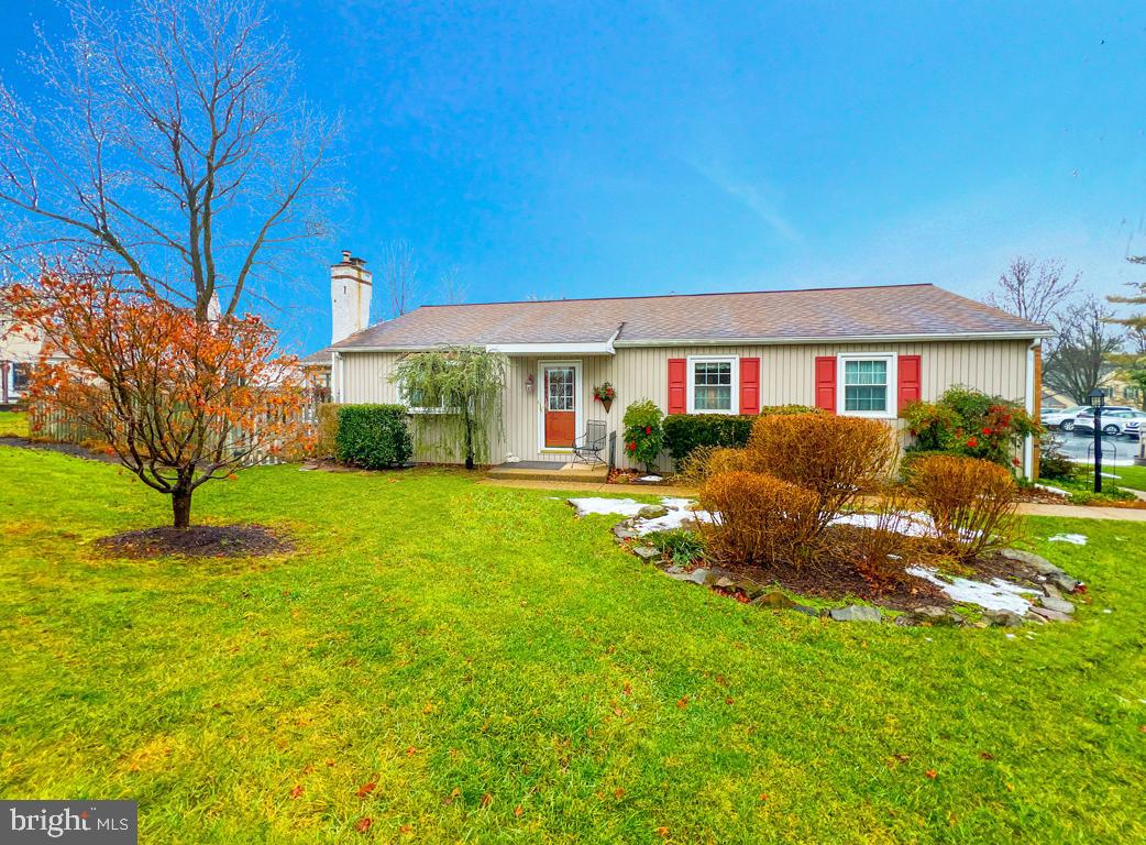 308 W ROCKY COURT W W