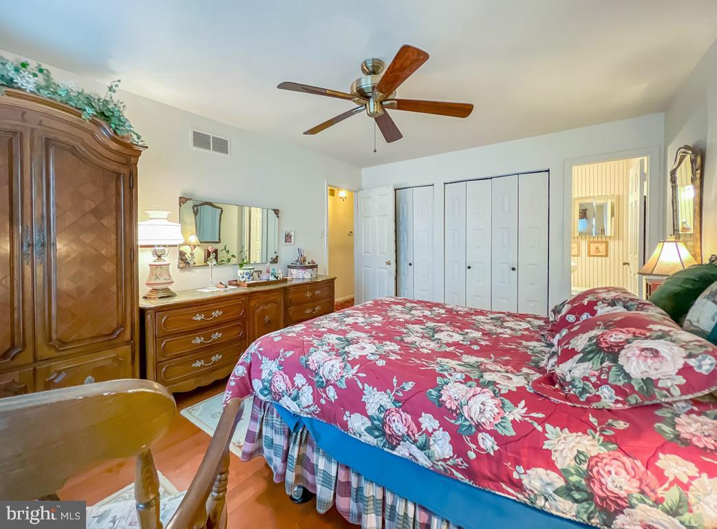 308 W ROCKY COURT W W