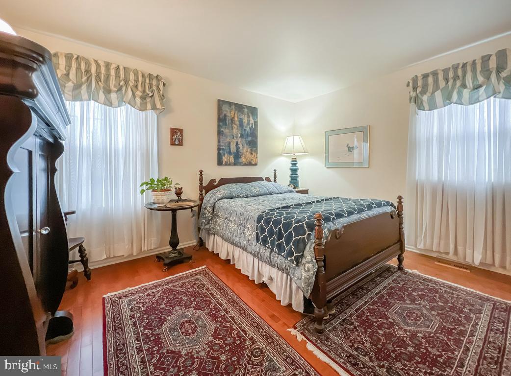 308 W ROCKY COURT W W