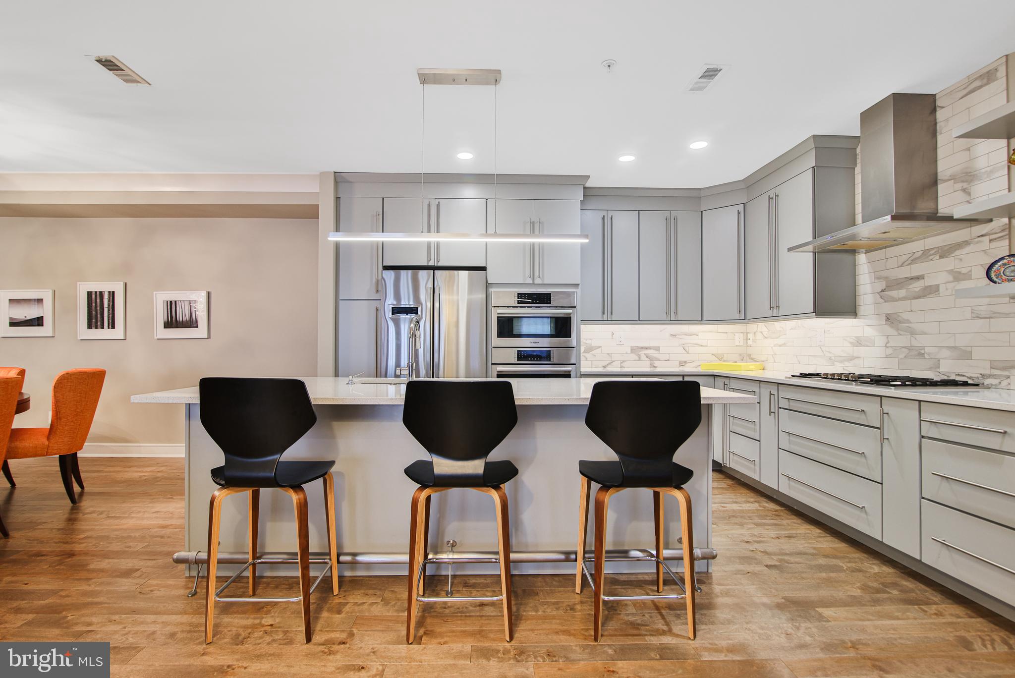 146 N CLINTON STREET