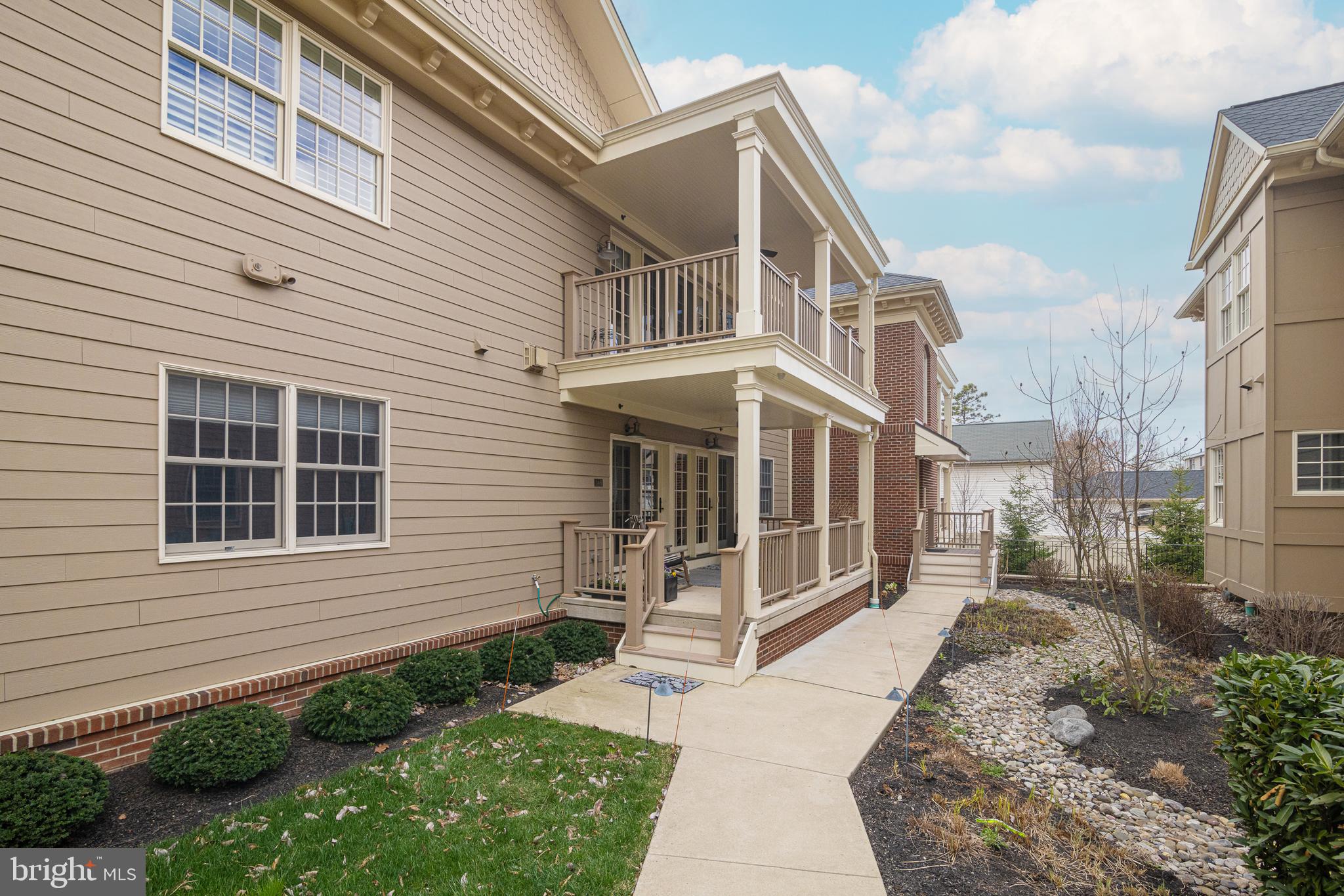 146 N CLINTON STREET