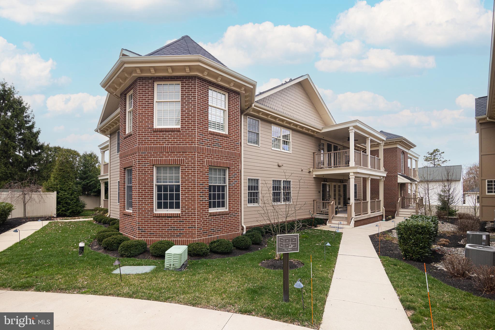 146 N CLINTON STREET