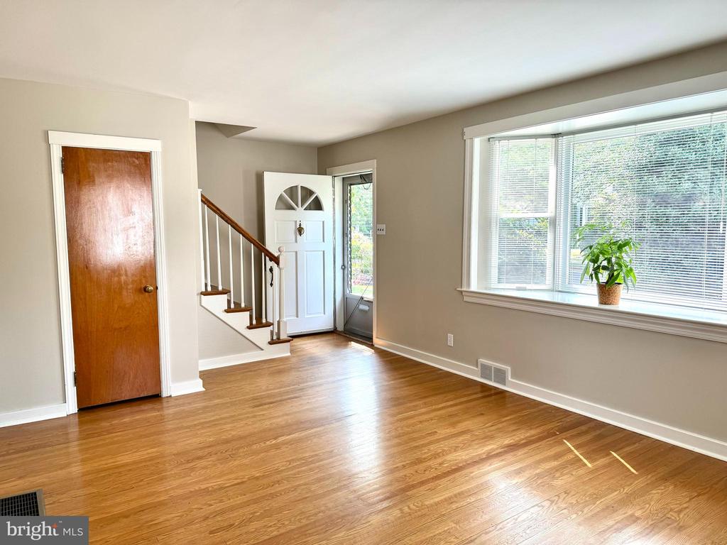 442 MAPLE AVENUE