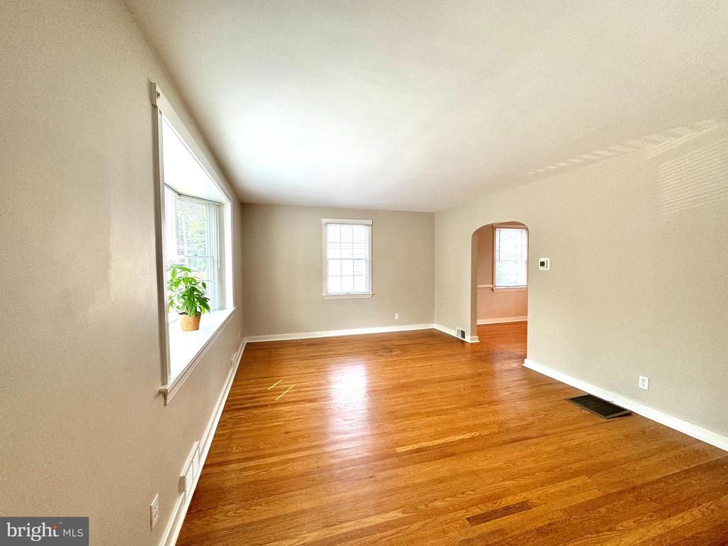 442 MAPLE AVENUE