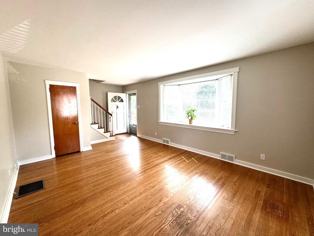 442 MAPLE AVENUE
