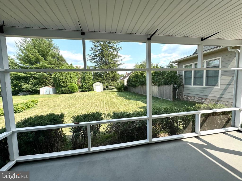 442 MAPLE AVENUE