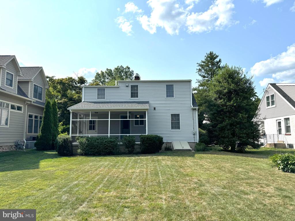 442 MAPLE AVENUE