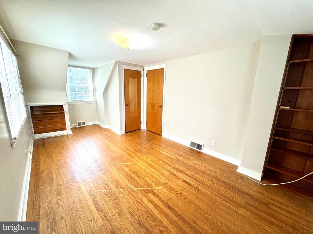 442 MAPLE AVENUE