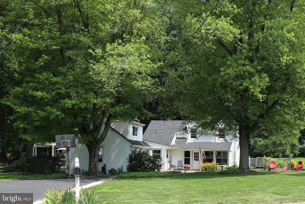 612 KINGS ROAD