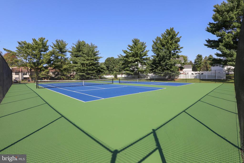 11 WINTERSET COURT