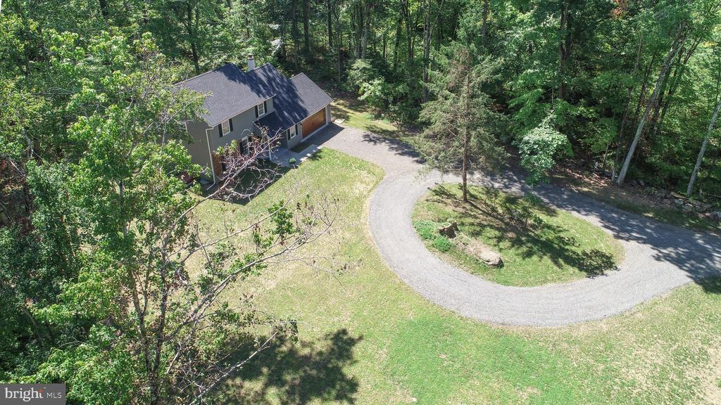 1736 PINE LANE
