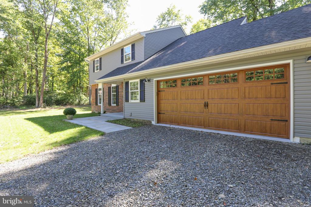 1736 PINE LANE