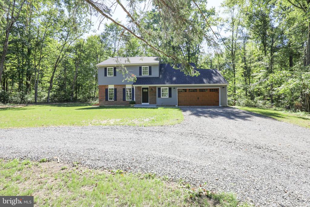 1736 PINE LANE