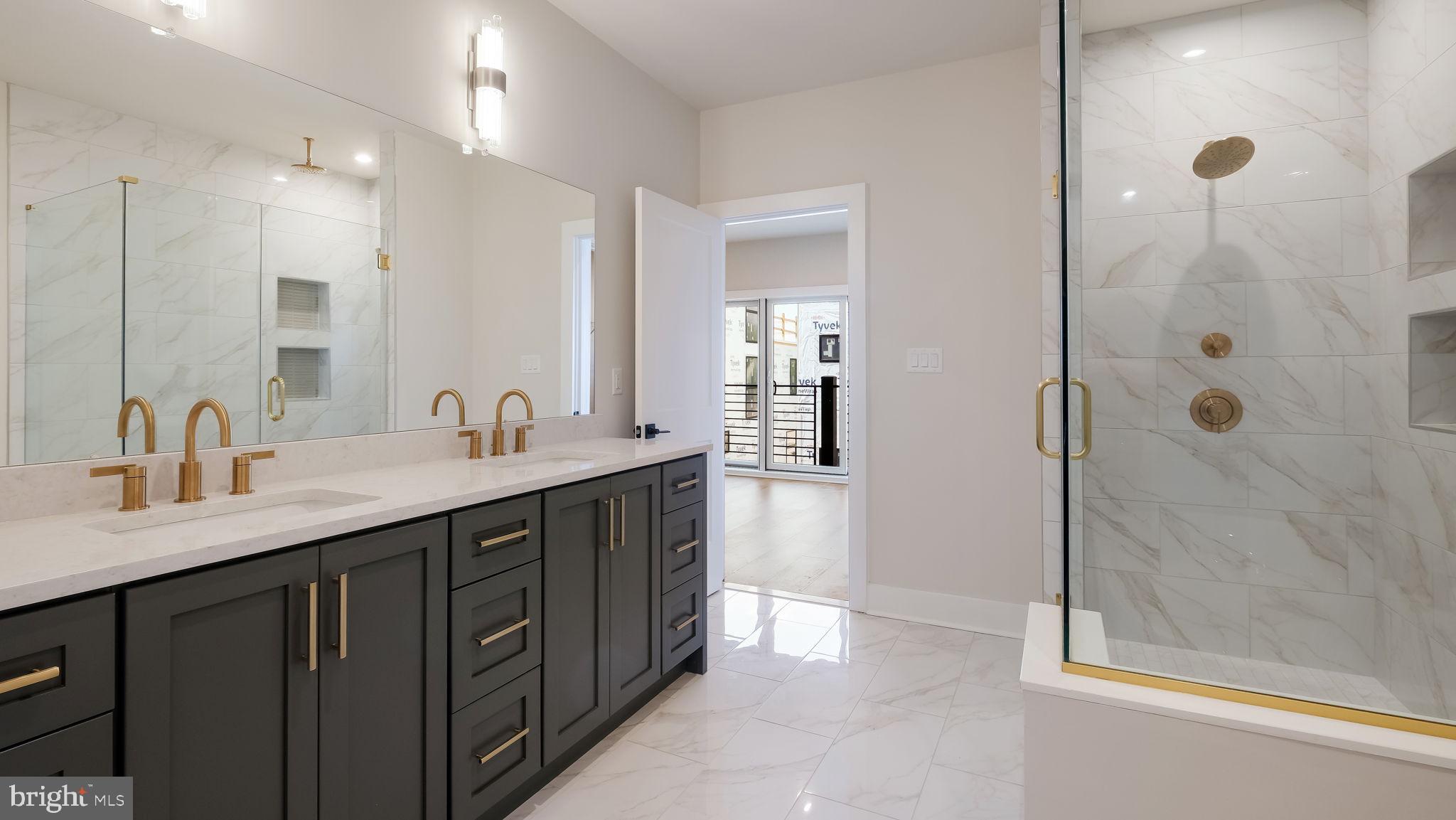 1 CLEAR SPRINGS COURT