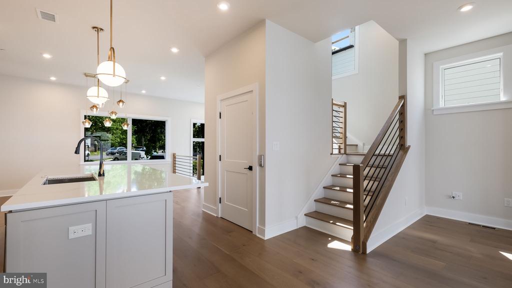 1 CLEAR SPRINGS COURT