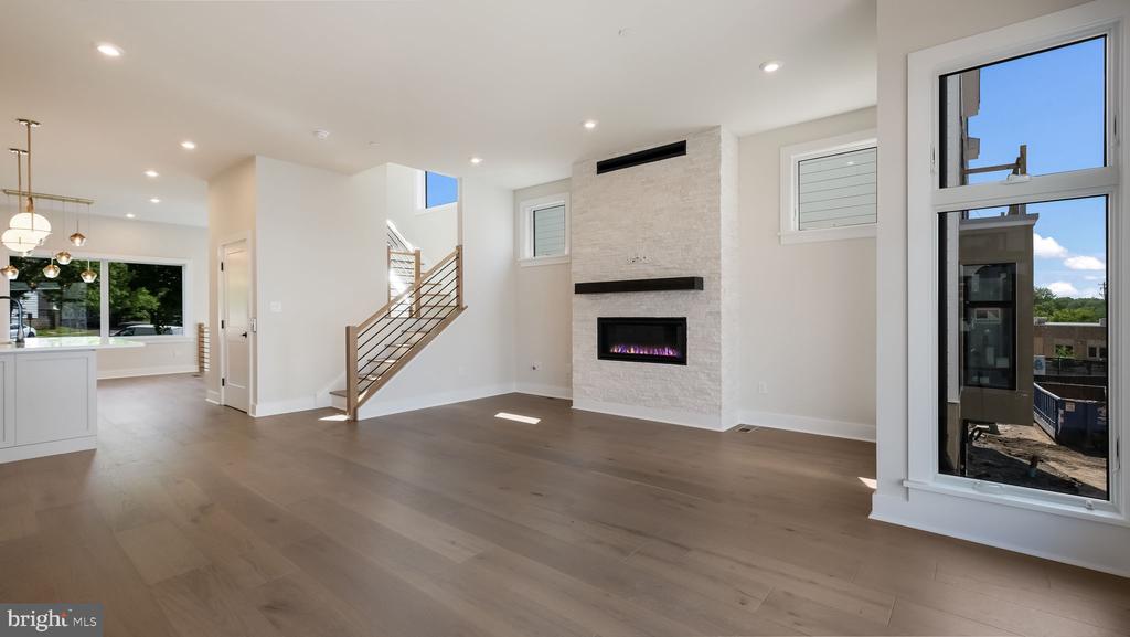 1 CLEAR SPRINGS COURT