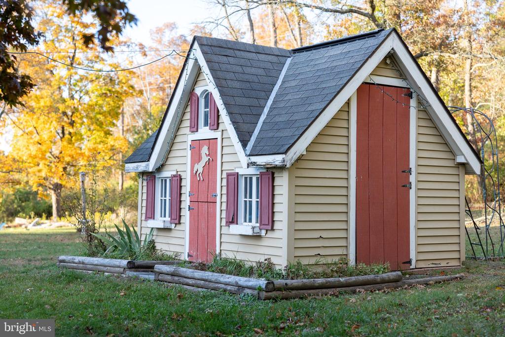 75 LAURIE HILL ROAD