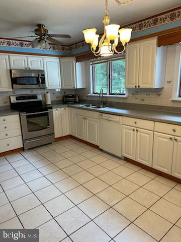 3 BROADALE COURT