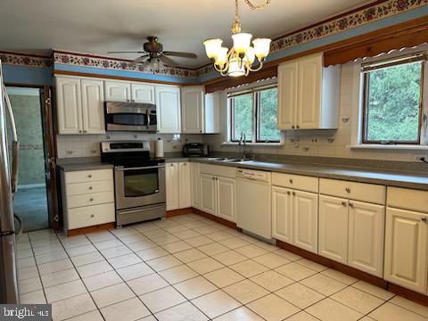 3 BROADALE COURT