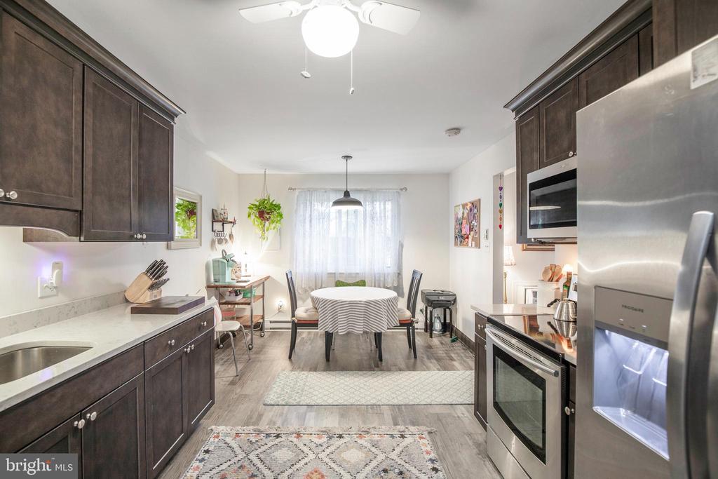 612 N SHADY RETREAT ROAD 48