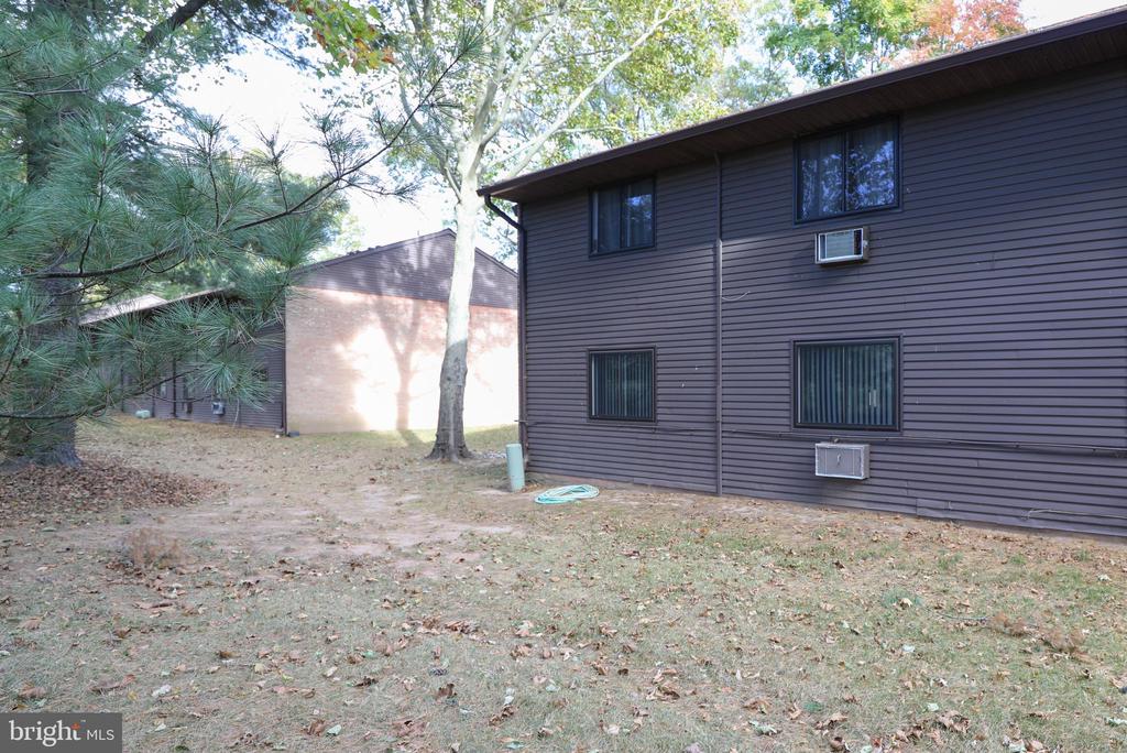 612 N SHADY RETREAT ROAD 48