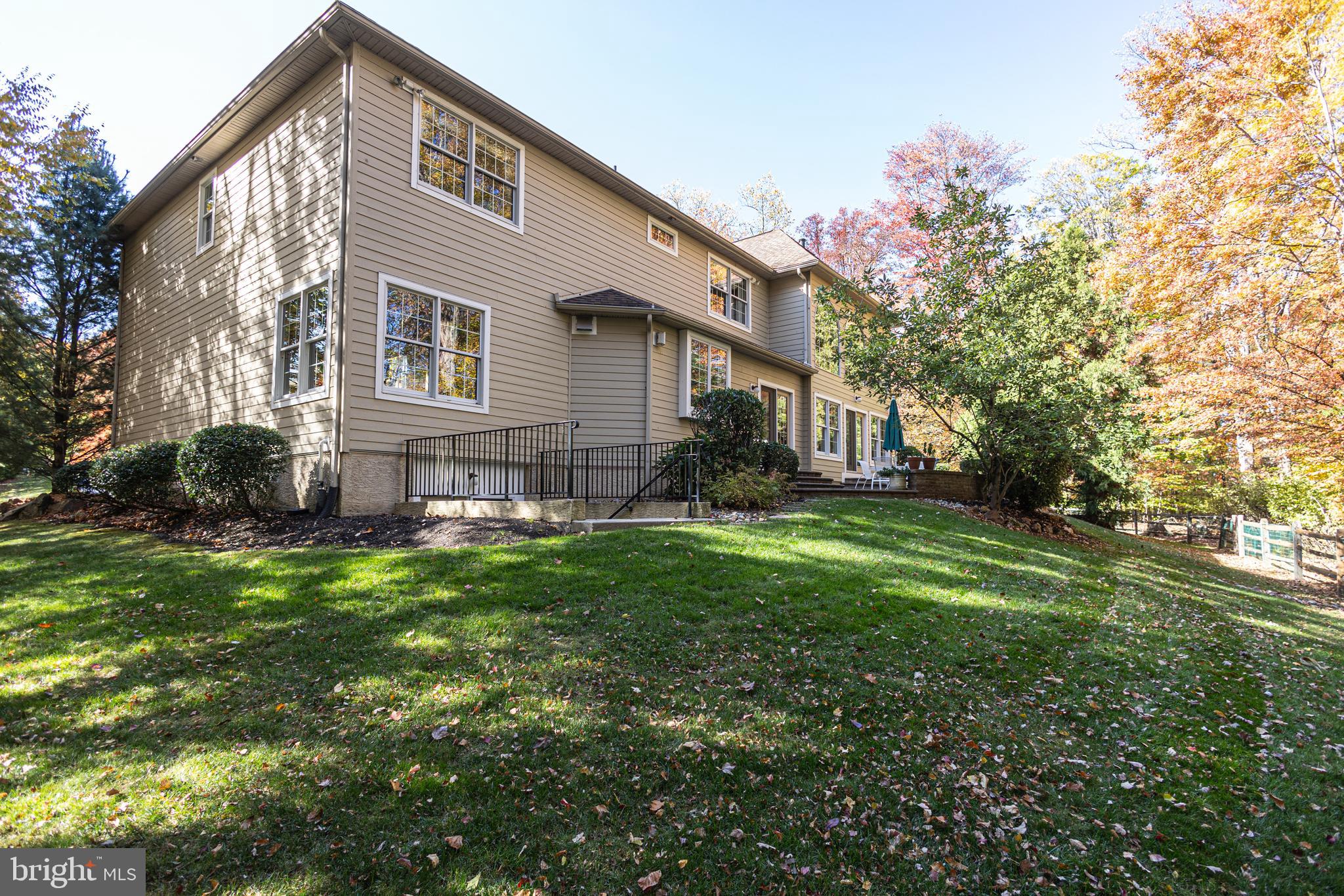 2205 BLUE STEM DRIVE