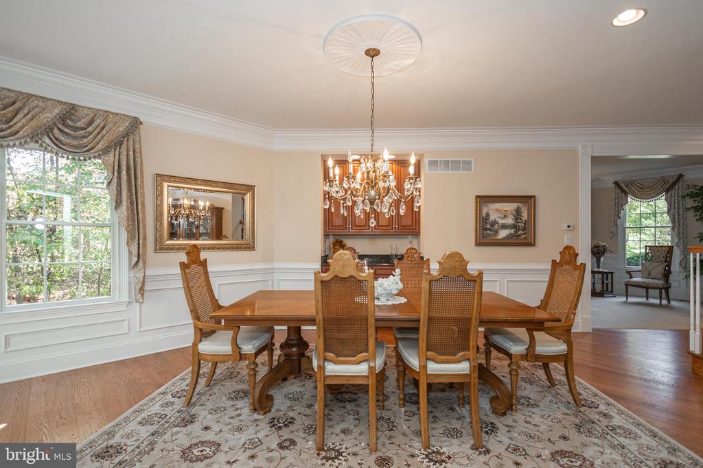2205 BLUE STEM DRIVE