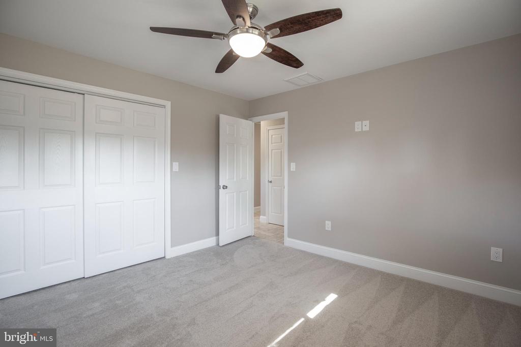 30 EMERALD LANE