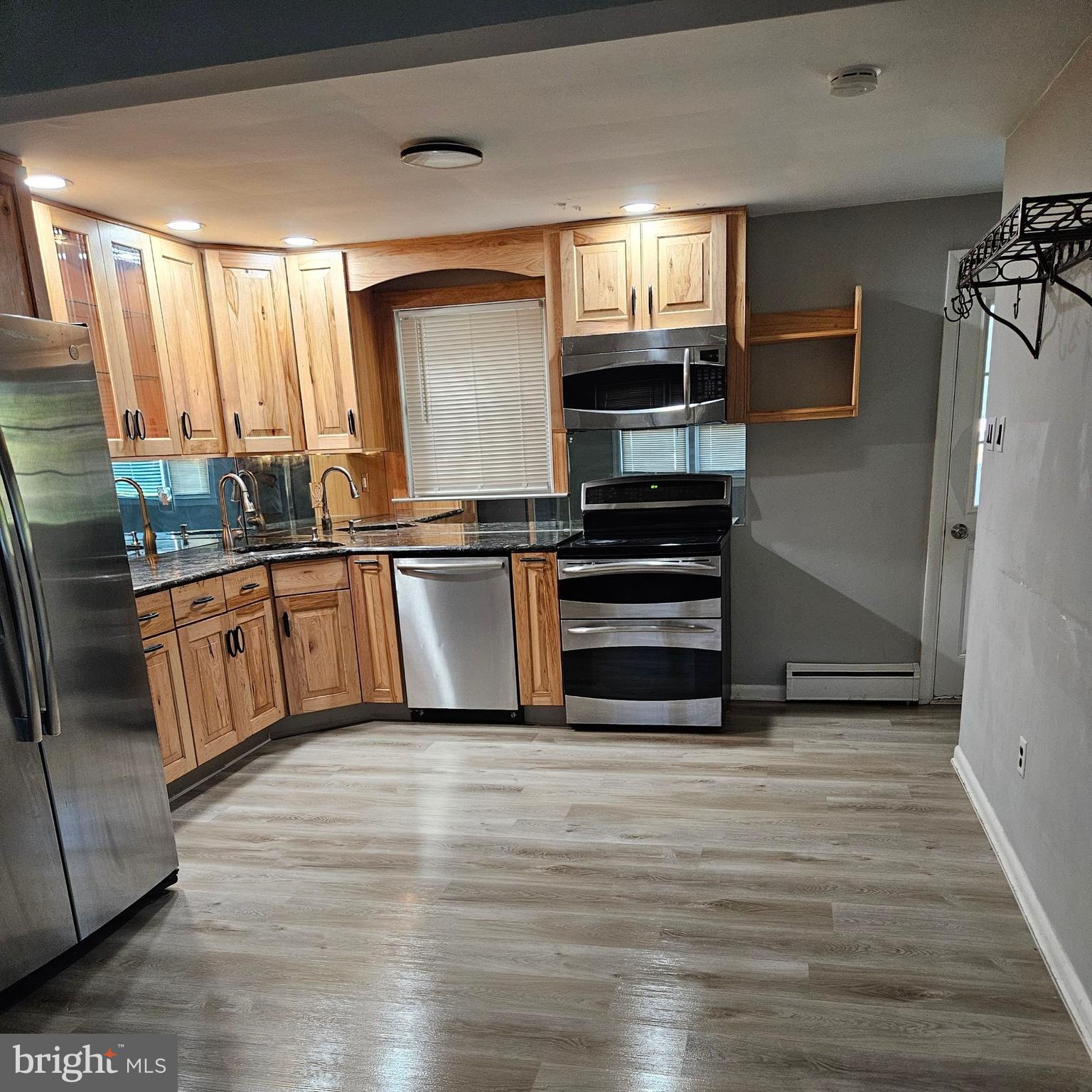 16 N EASTVIEW AVENUE