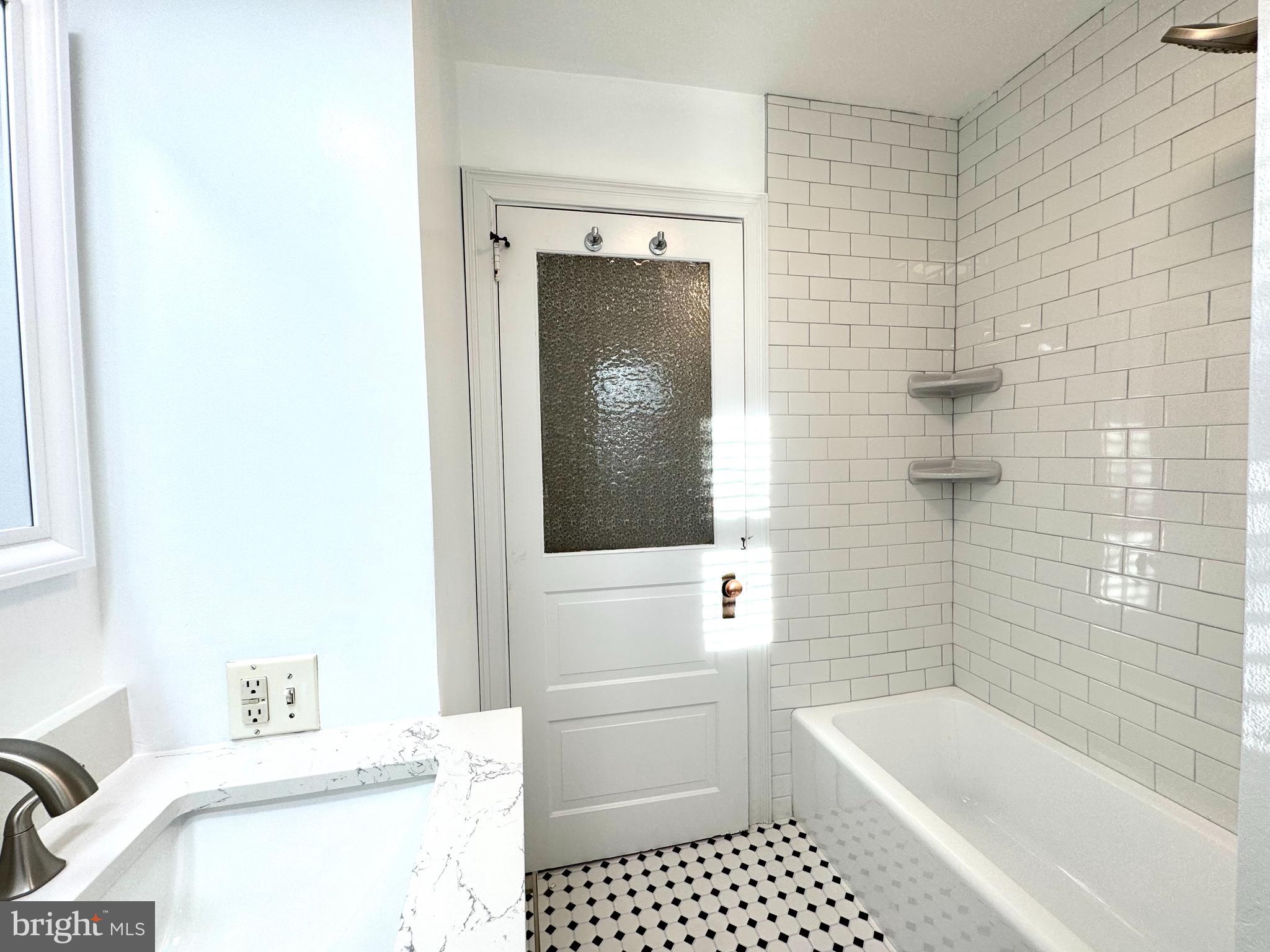 42 N HAMILTON STREET