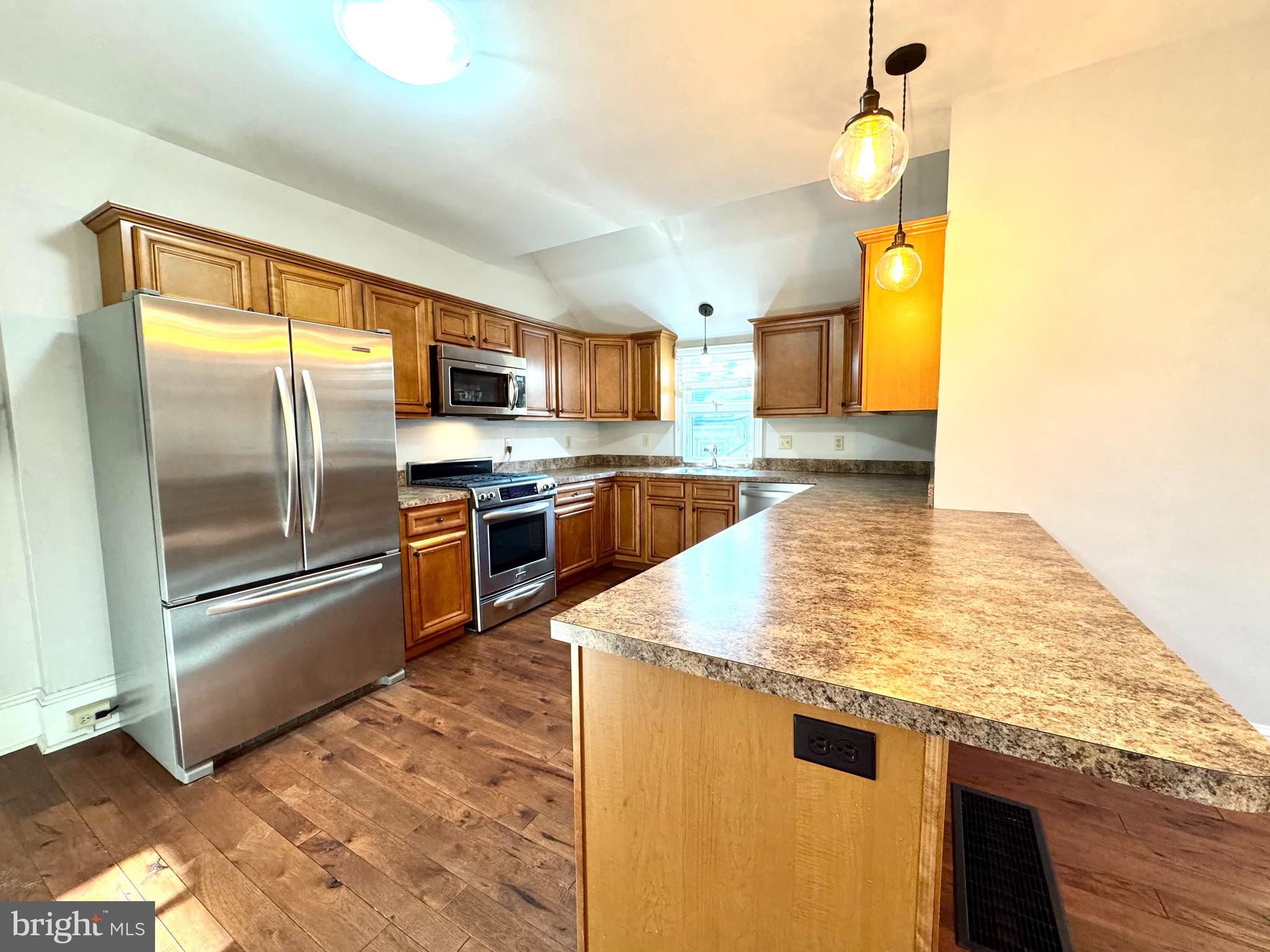 42 N HAMILTON STREET