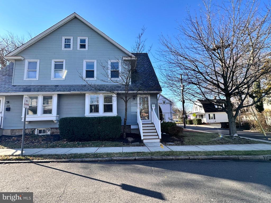 42 N HAMILTON STREET