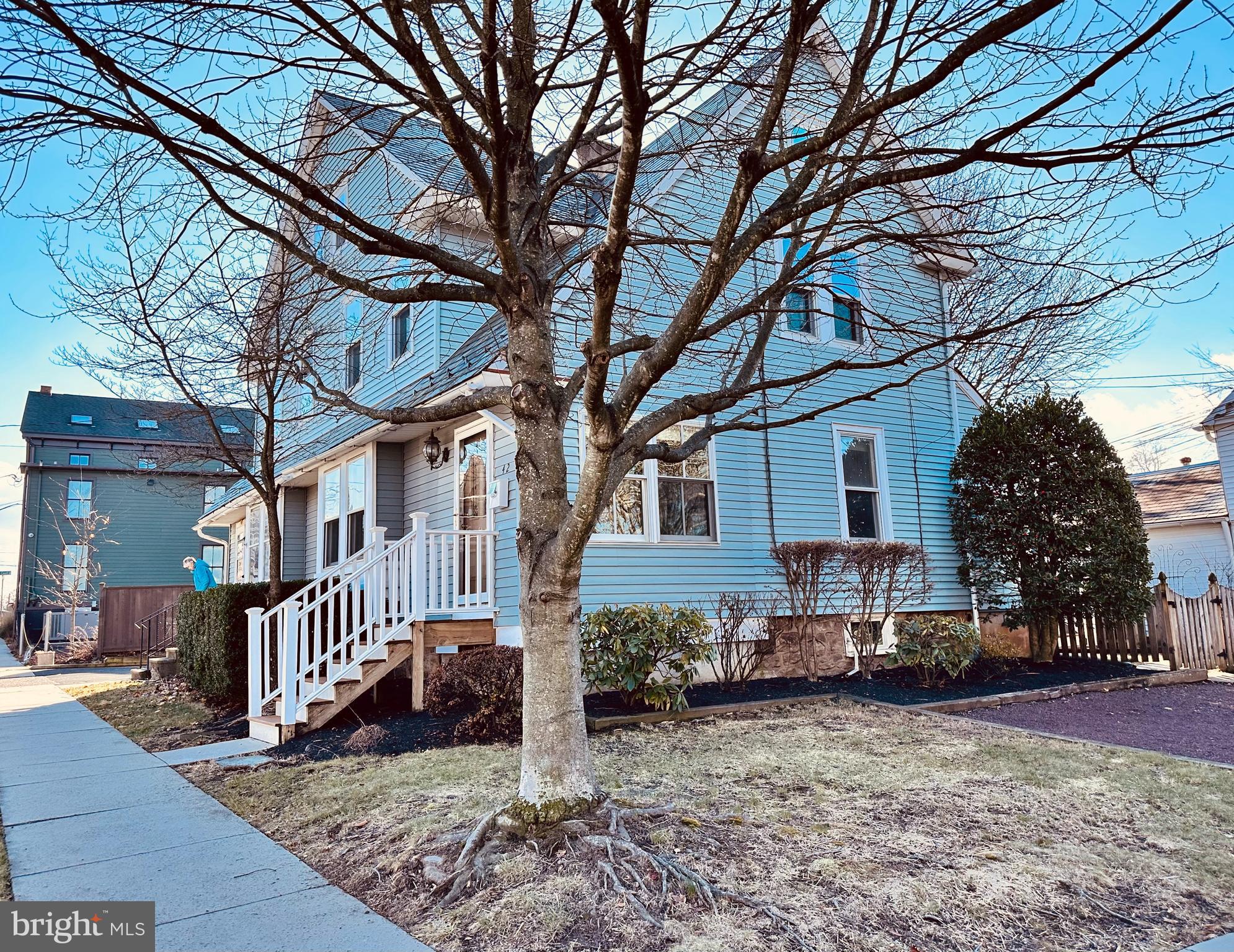 42 N HAMILTON STREET