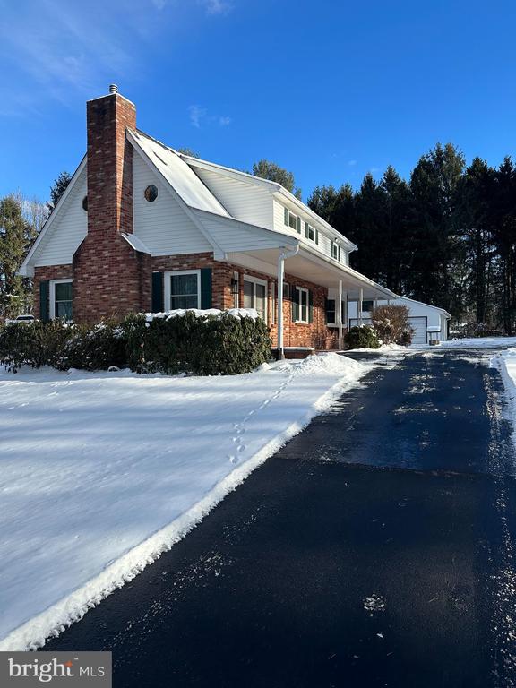 3671 SPRUCE HILL ROAD
