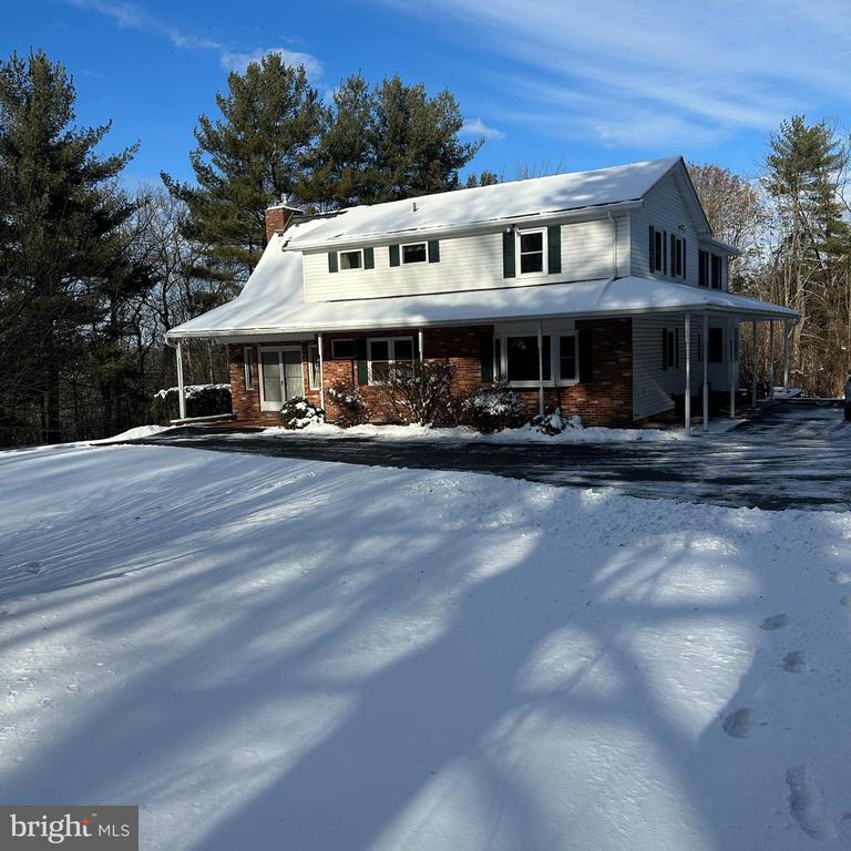 3671 SPRUCE HILL ROAD