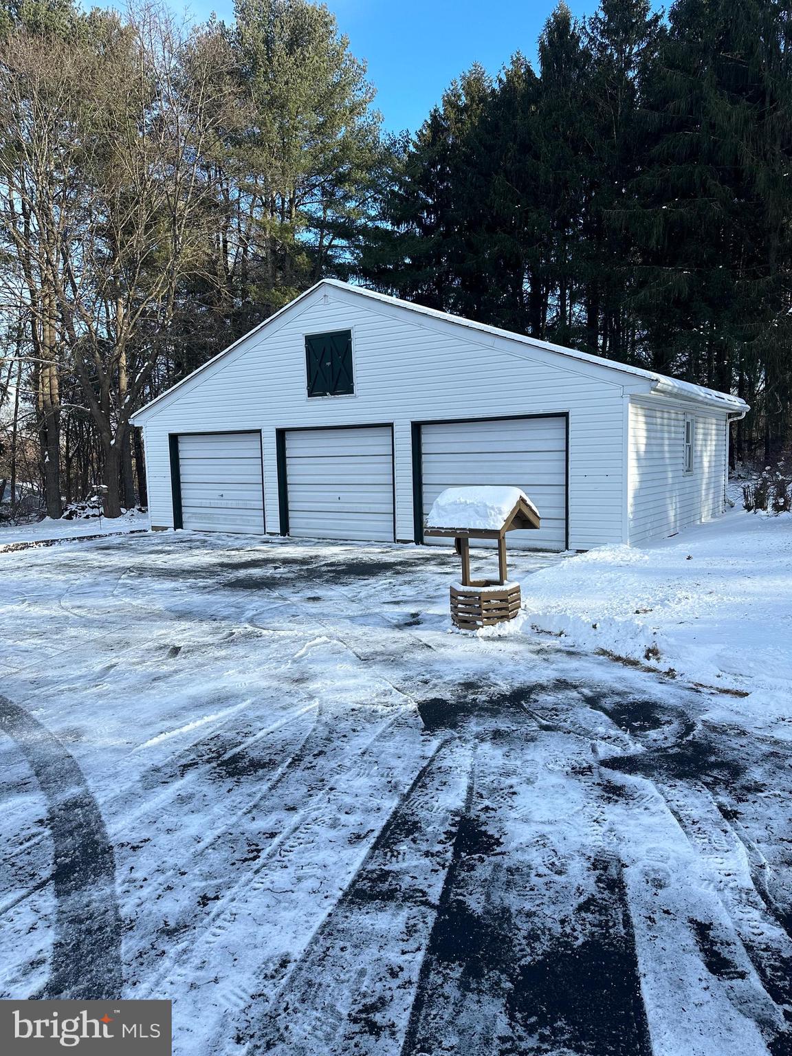 3671 SPRUCE HILL ROAD